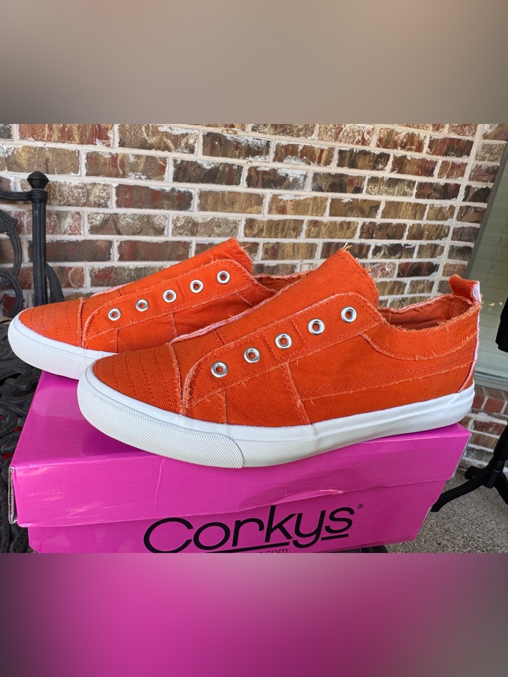Corkys Babalu Bright Orange Canvas Slip-On Women’s Size 10 Sneakers NIB